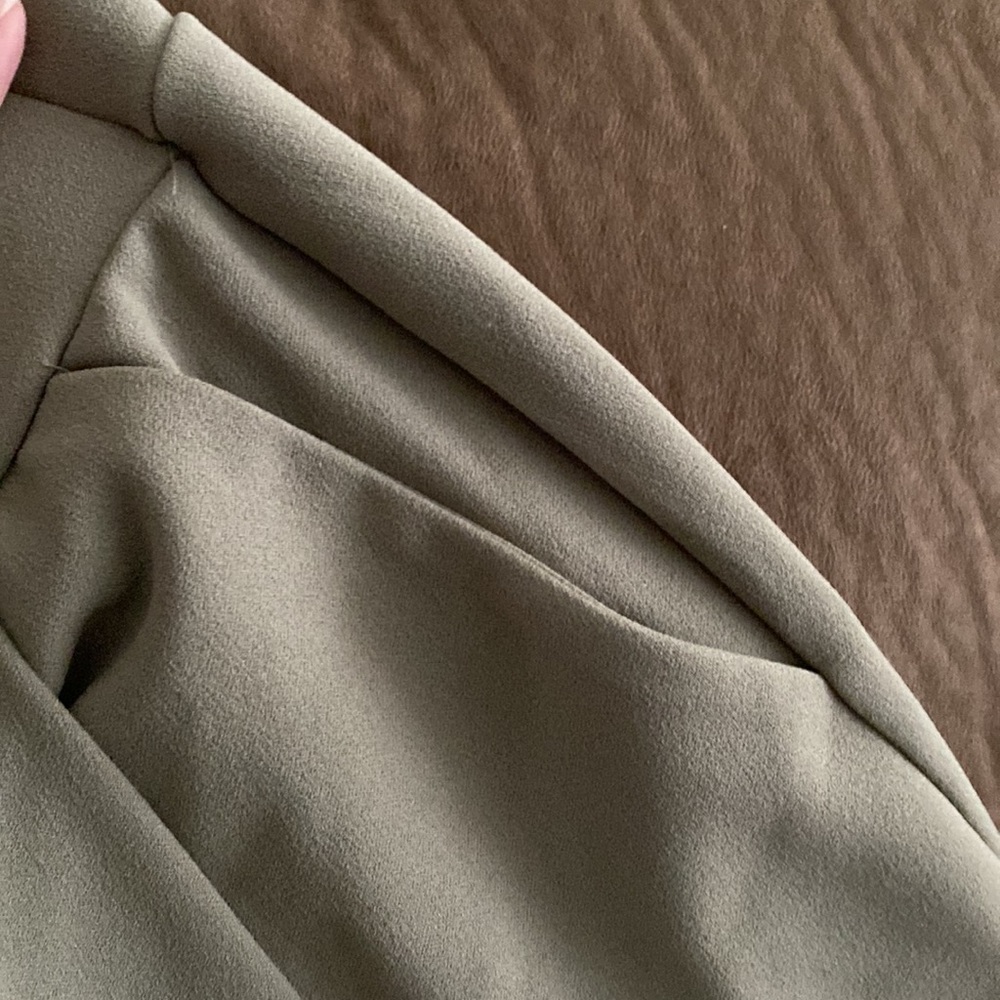 Forever 21 skort - Picture 3 of 5